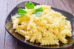 1 Paket Pişmiş Makarna Kaç Kalori