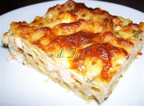 Beşamel Soslu Fırında Makarna