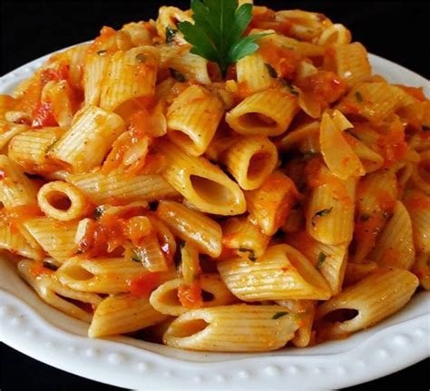 Domates Soslu Makarna Domates Soslu Makarna