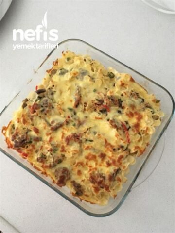 Fırında Kremalı Makarna