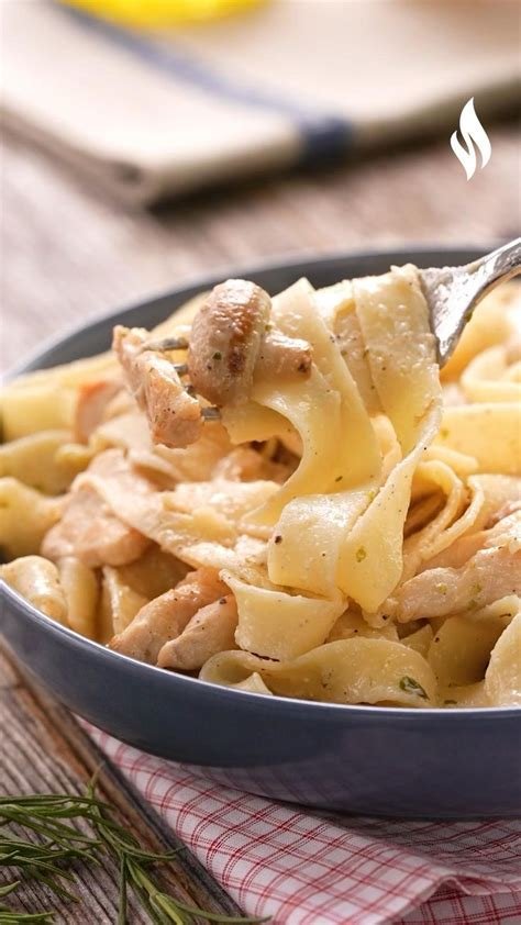 Kremalı Mantarlı Tavuklu Makarna Nefis Yemek Tarifleri Kremalı Mantarlı Tavuklu Makarna Nefis Yemek Tarifleri
